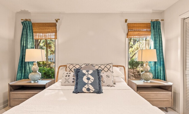 Photo - 2415 The Haul Over Unidad ID1353799P