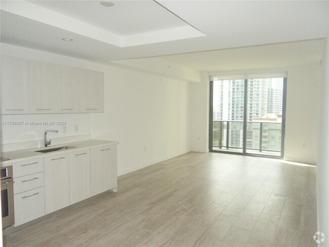 Building Photo - 55 SW 9th St Unit 1404 Rental