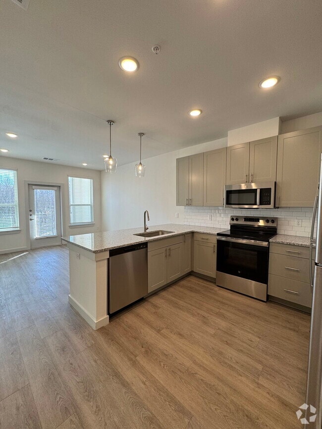 Building Photo - 601 Alemeda St Rental