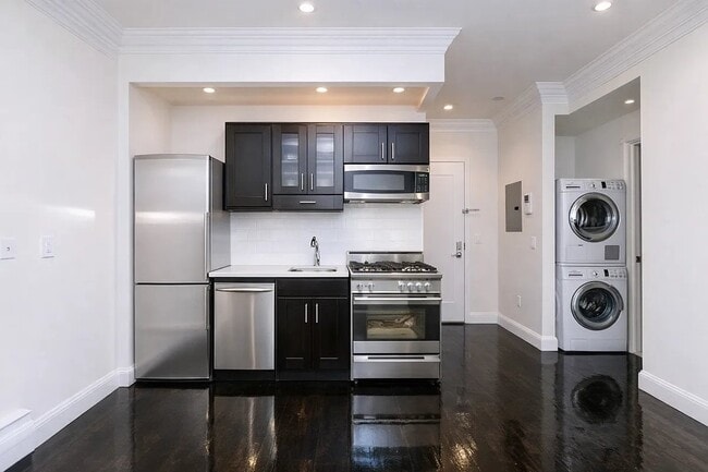 Photo - 326 E 4th St Unit 5B