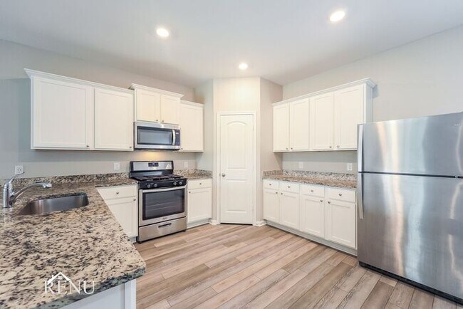 Photo - 3030 Jackson Smt