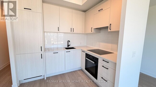 Photo - 5 Quarrington Ln Unit 807