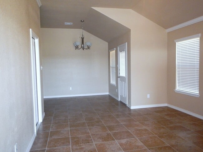 Photo - 3 Bedroom / 2 Bath Duplex off Clear Creek ...