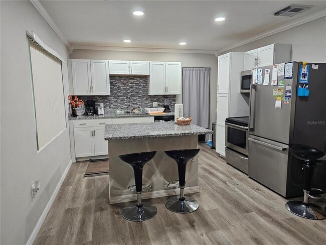 Photo - 2117 Ivey Ln