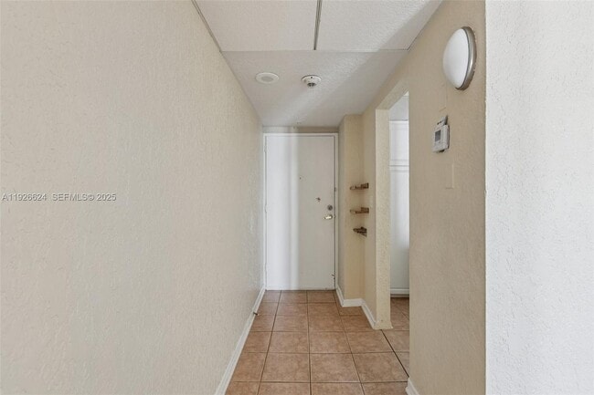 Photo - 19390 Collins Ave Unidad 1602