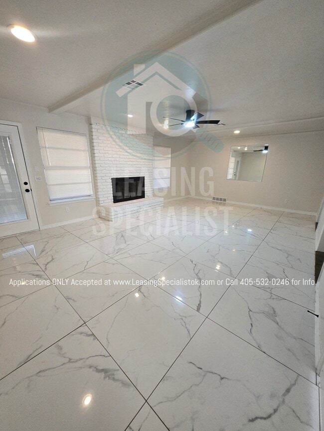 Photo - Spacious Village 3 Bed 2 Bath Home!