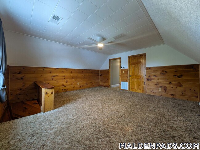Building Photo - 21 Whitman St Rental