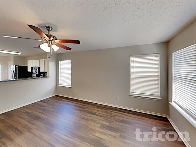 Photo - 4604 Palm Ridge Dr