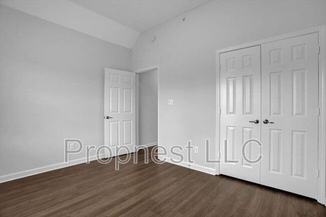 Photo - 769 Barrington Woods Cove