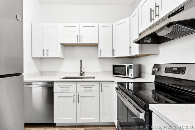 Photo - 2555 NE 11th St Unit 104