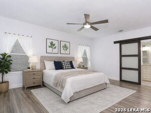 Photo - 508 E Thompson Pl