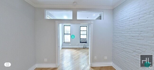 Building Photo - East 10th Street Unit 4 Rental