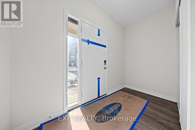 Photo - 822 Demulcent Ln