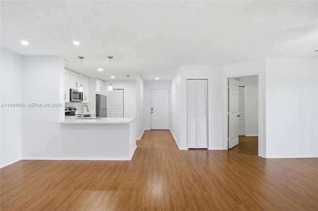 Photo - 11245 W Atlantic Blvd Unidad 208