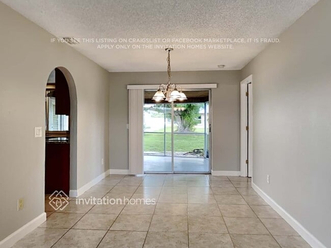 Photo - 636 SE 11th Pl