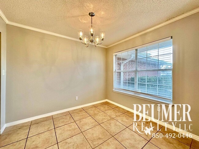 Photo - Beautiful 3Bed/2Bath Home Close to Corry Station