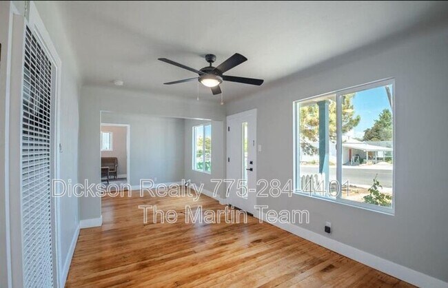 Photo - 210 Cheney St