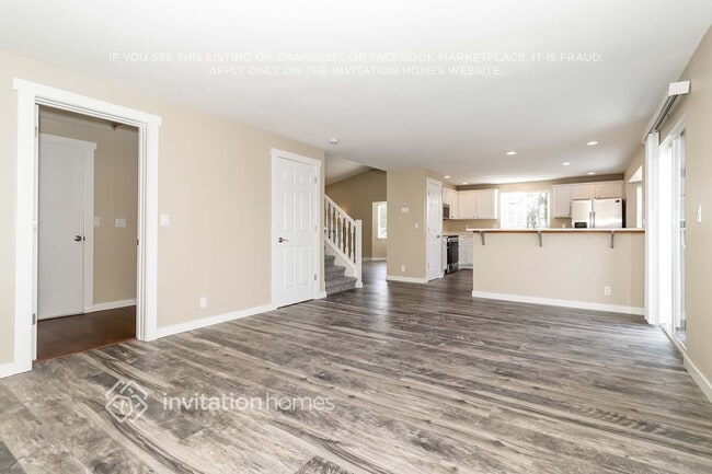 Photo - 7621 67th St NE