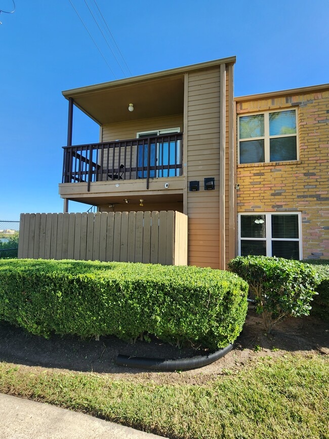 Photo - 10555 Turtlewood Ct Unidad 1106