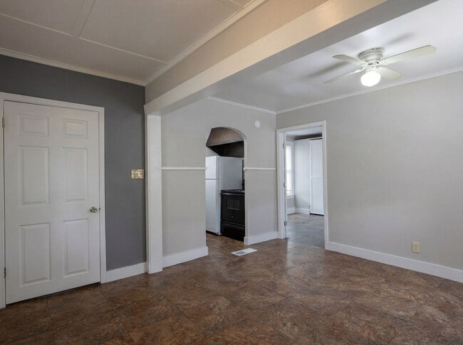 Photo - Highland - 1 bed 1 Bath - Apartment