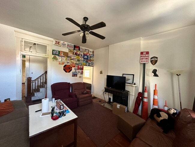 Photo - 6 Bedroom House Available Next to UC Campus