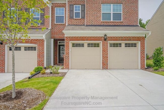 Building Photo - Charming End-Unit Townhome with Bonus Room, Screened Porch & 2-Car Garage – Convenient to RTP, RD...