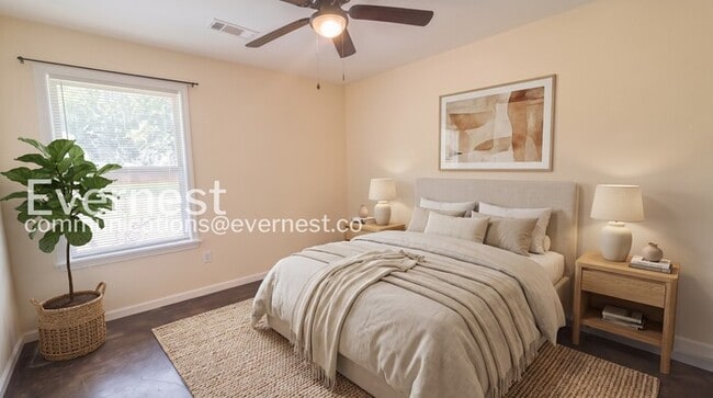 Photo - 718 Court St