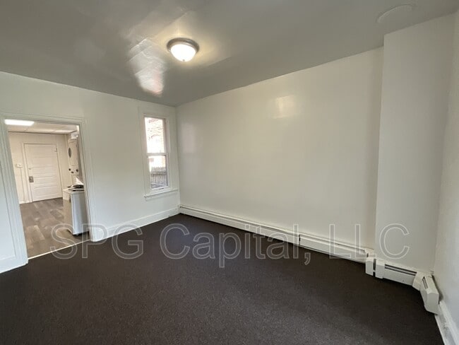 141 Stevens Ave