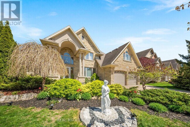 Photo - 215 Black Maple Ct