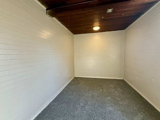 Photo - 1443 S Hydraulic Ave