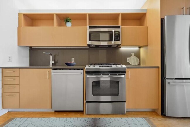 Photo - 8 Spruce St Unit 8-B