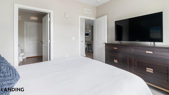 Photo - 215 Hunters Lk Wy Unit 1205