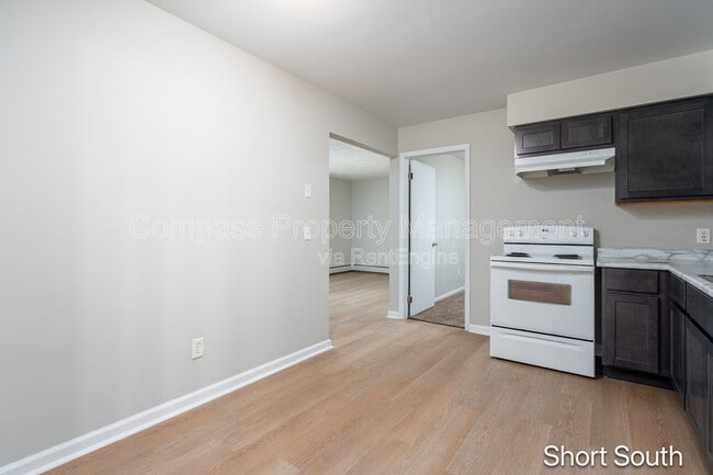 1605 Bacon Ave Unit 8