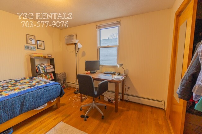 Photo - 260 Columbia St