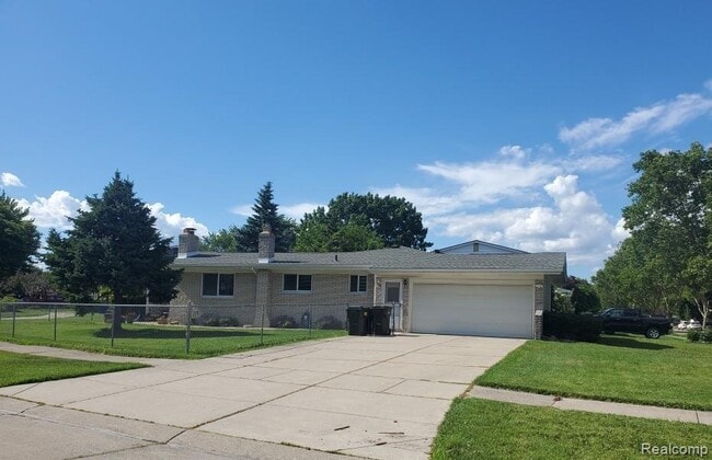 Photo - 37515 Agar Dr