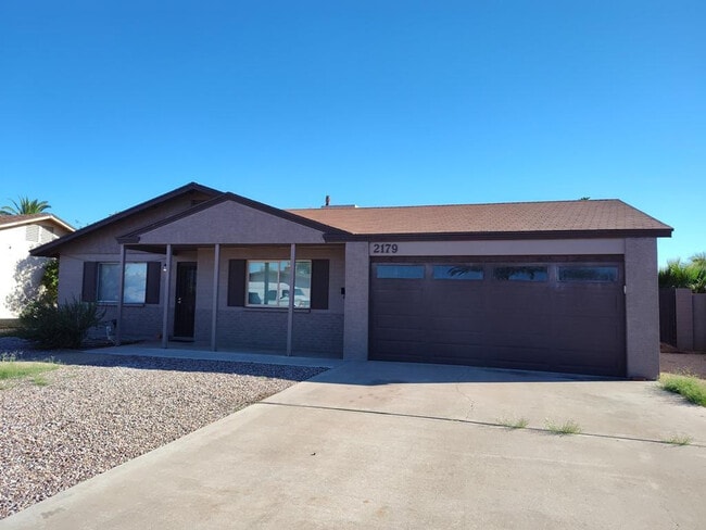 Building Photo - 2179 E Palmcroft Dr