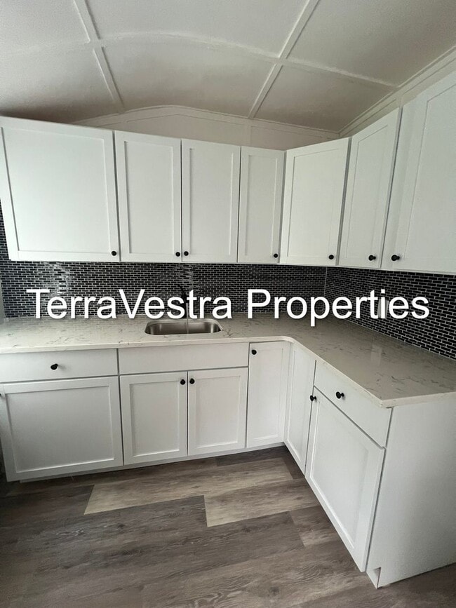 Building Photo - 3 Bed Single Family in Salem. Eligible for... Rental