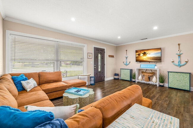 Building Photo - 13464 Twig Terrace Unit SI ID1023145P