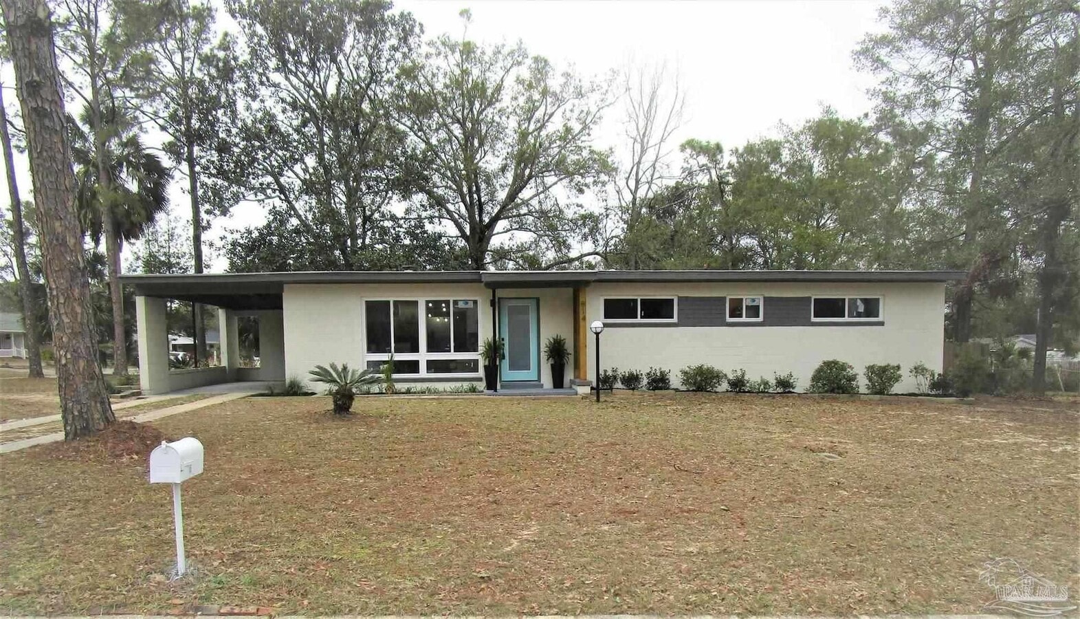 Photo - 814 Woodland Dr