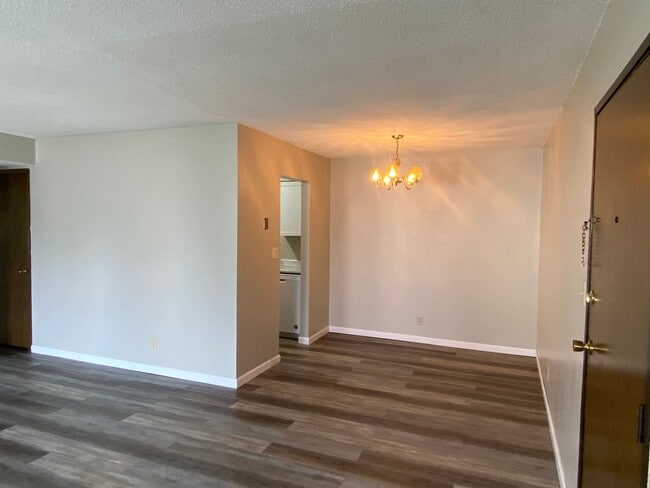 Photo - 2040 Edgewood Rd NW Unit 2040 10