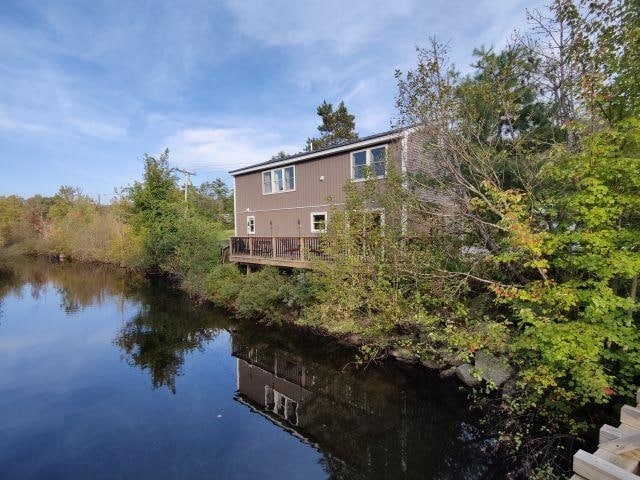 Building Photo - 162 Lower Main St