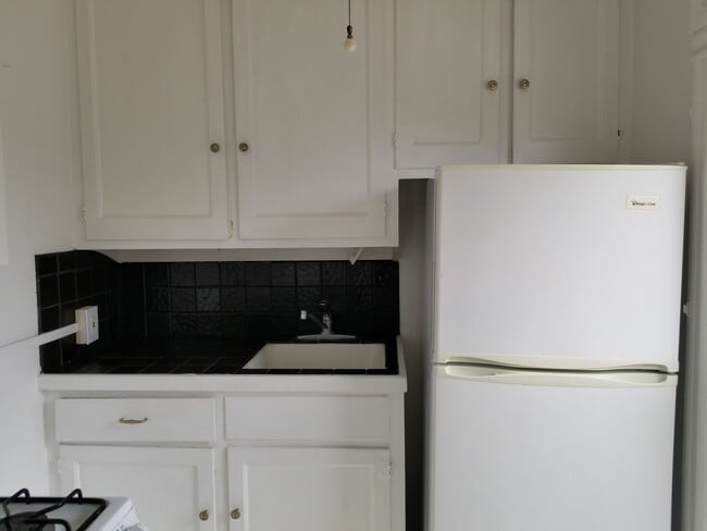 Photo - 435 E Centerway St Unidad #2