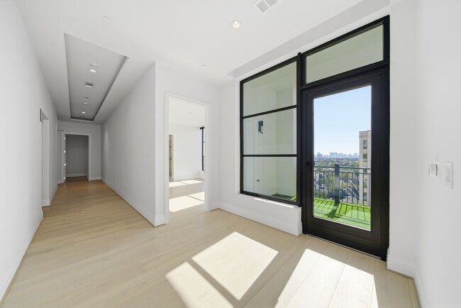Photo - 2323 San Felipe St Unit 803