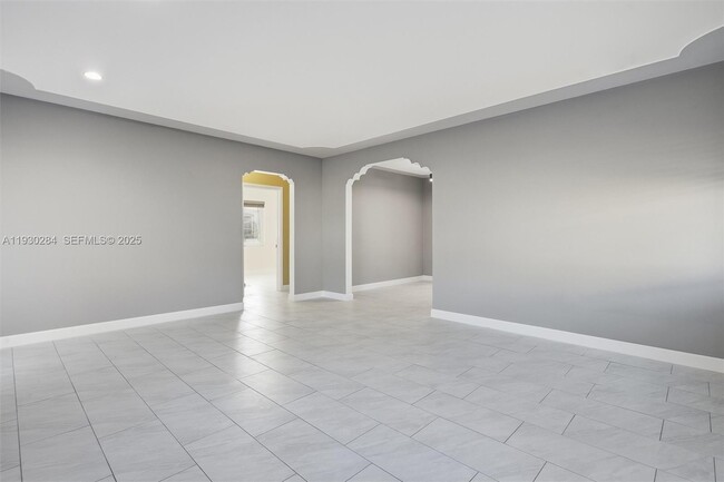 Photo - 2120 SW 16th St