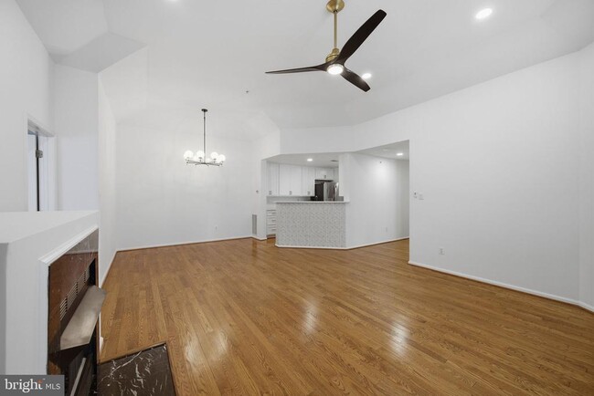 Building Photo - 10793 Symphony Way Unit 202