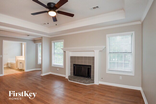 Photo - 4781 Meadowlark Dr SE