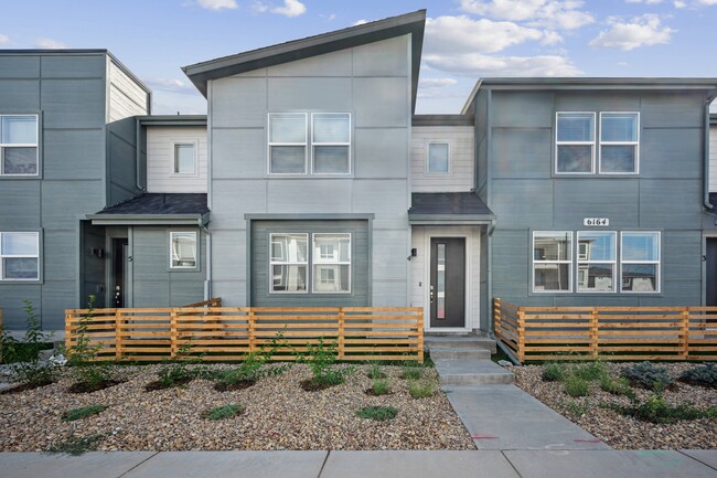 Canvas at Gateway - Canvas at Gateway Townhomes