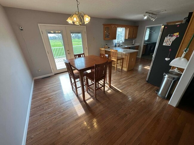 Photo - 5136 Long Grove Rd