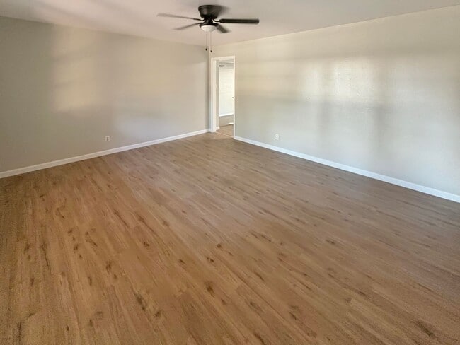 Photo - 512 E Mesa Dr