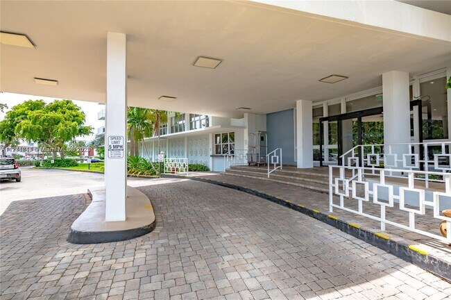 Photo - 1861 NW South River Dr Condo Unit 2310